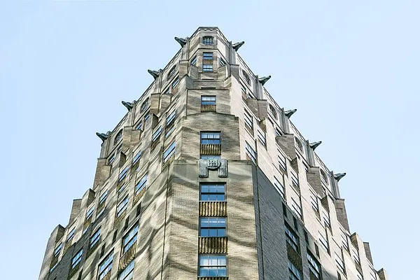 Rented by Pinnacle City Living | media 26