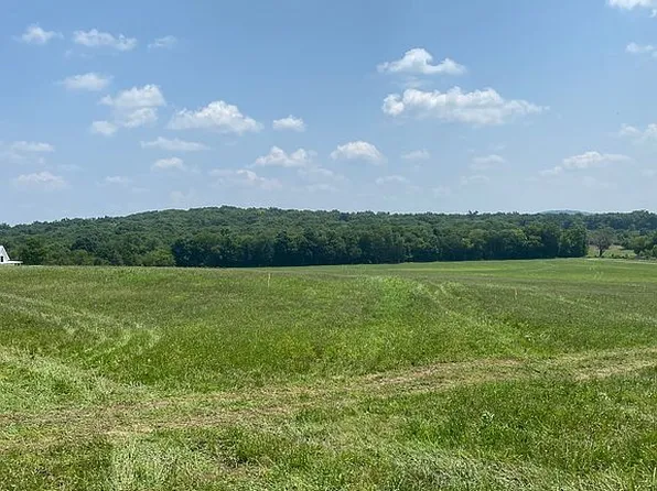1303 Sugar Flat Rd, Lebanon, TN 37087
