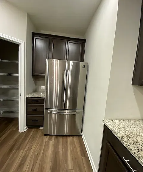 1368 Endicott Ct — Photo 12
