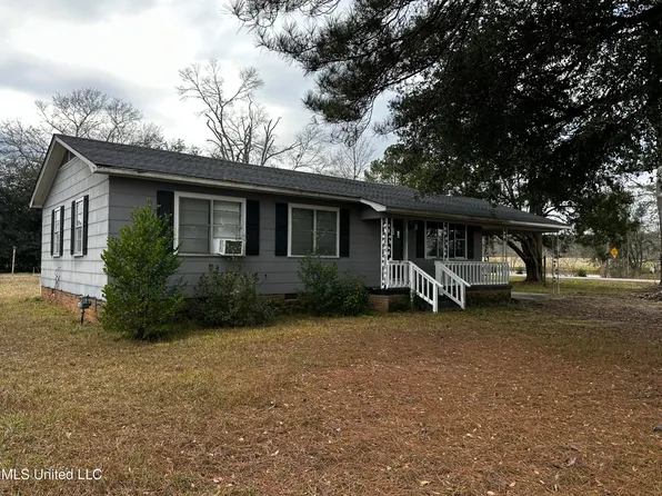 633 Jefferson St, Newhebron, MS 39140