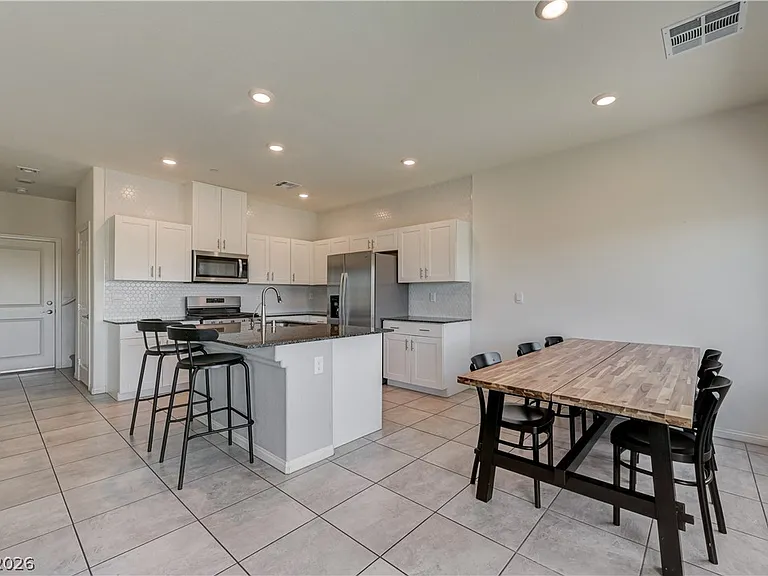 386 Larksong Ave — Photo 9