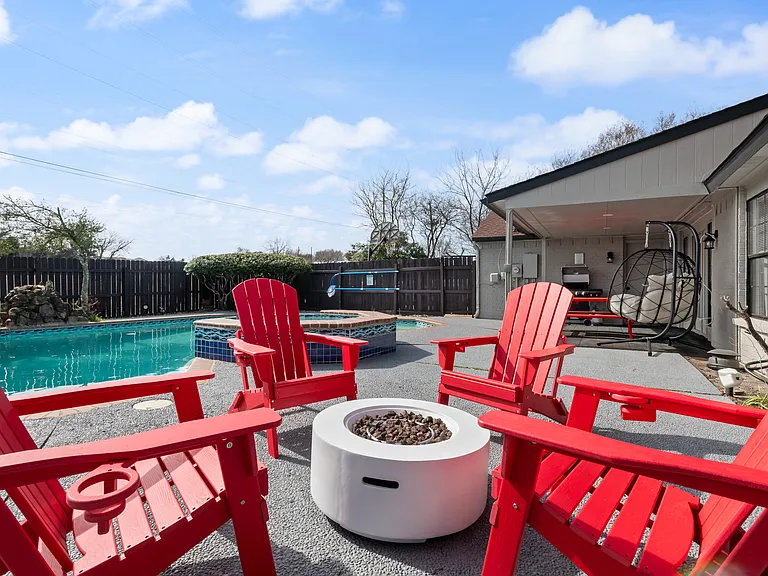 1040 Eagle Dr — Photo 19