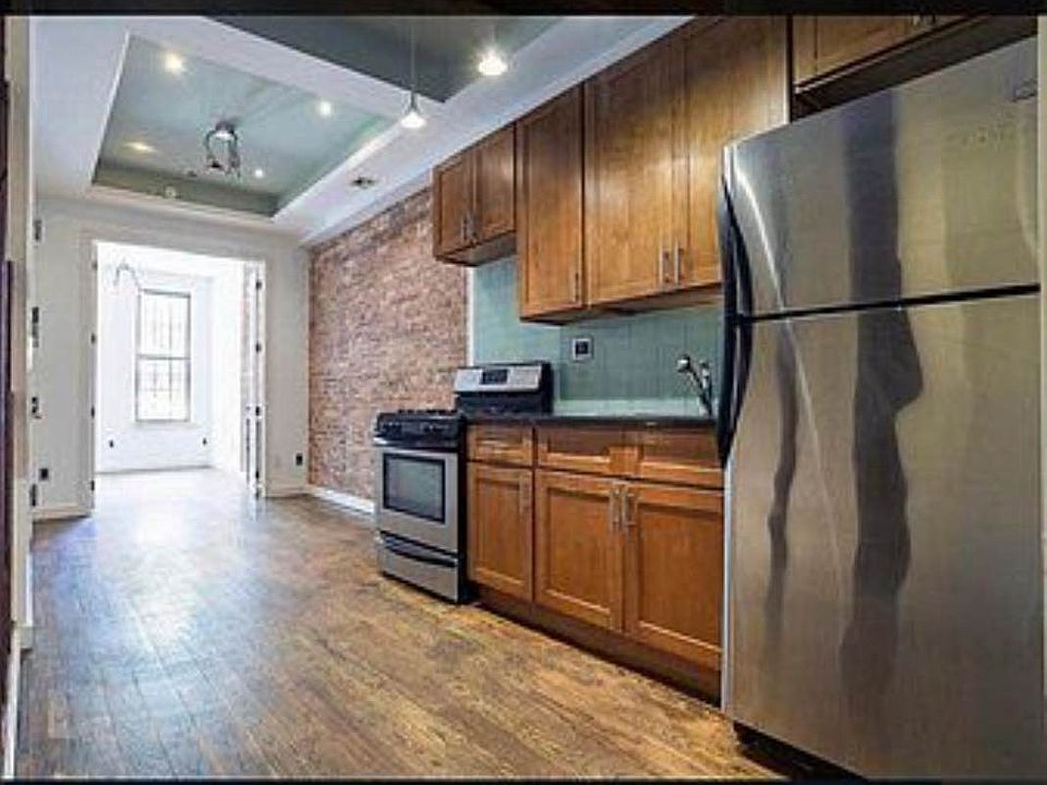 1st image of 743 Park Ave APT 3L