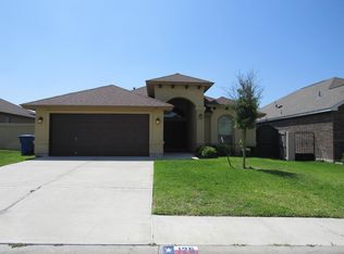 125 Date Palm Dr, Laredo, TX 78045