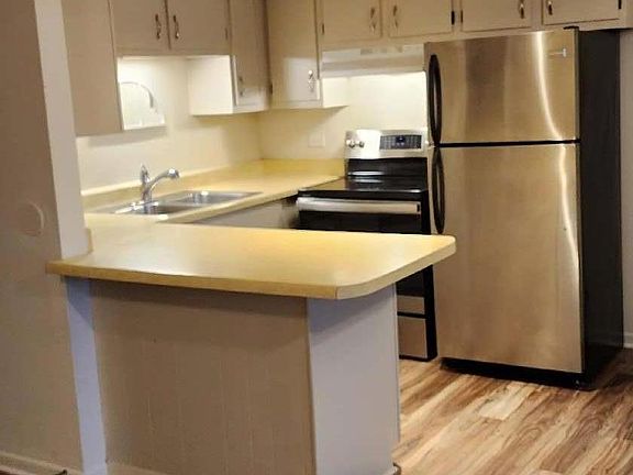 Countertops ready for bar stool seating