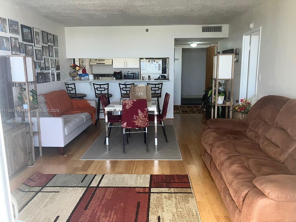 1st image of 7601 E Treasure Dr APT 1106