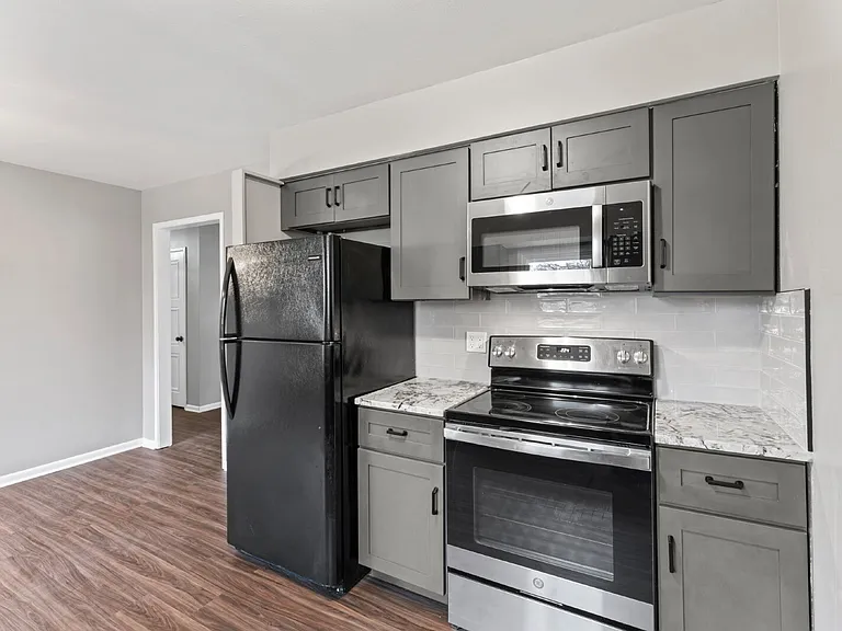7200 E 85th Ter — Photo 13