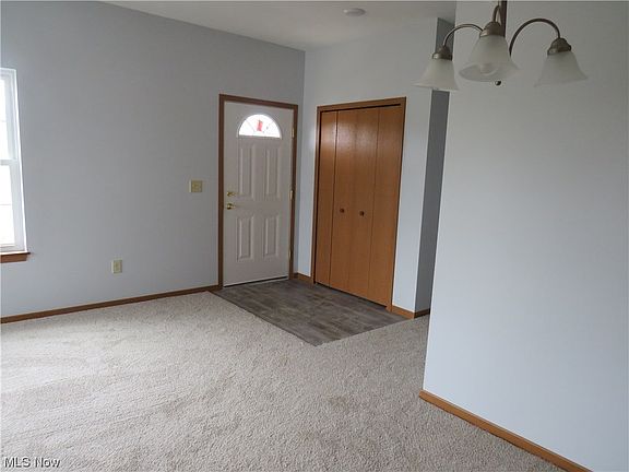4th image of 16460 Cottonwood Pl