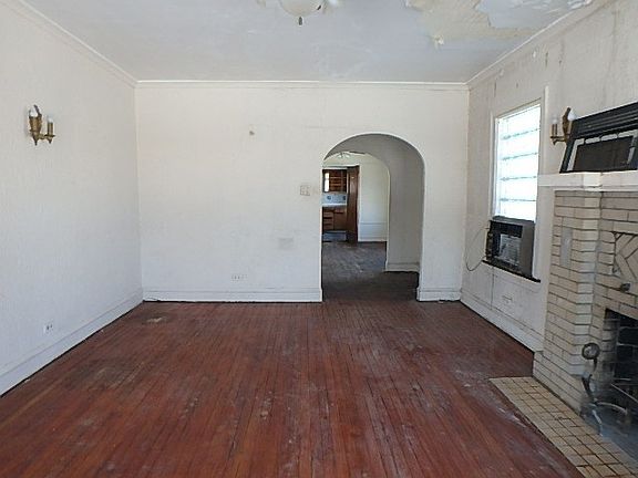 4th image of 800 S 18th Ave