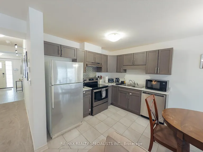 46 Haney Dr — Photo 10