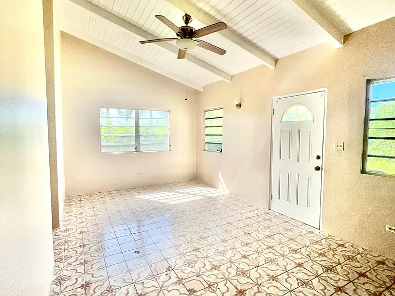 1K La Grange Ave — Photo 8
