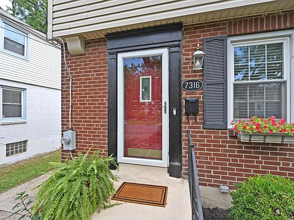 3rd image of 7316 Richmond Ave