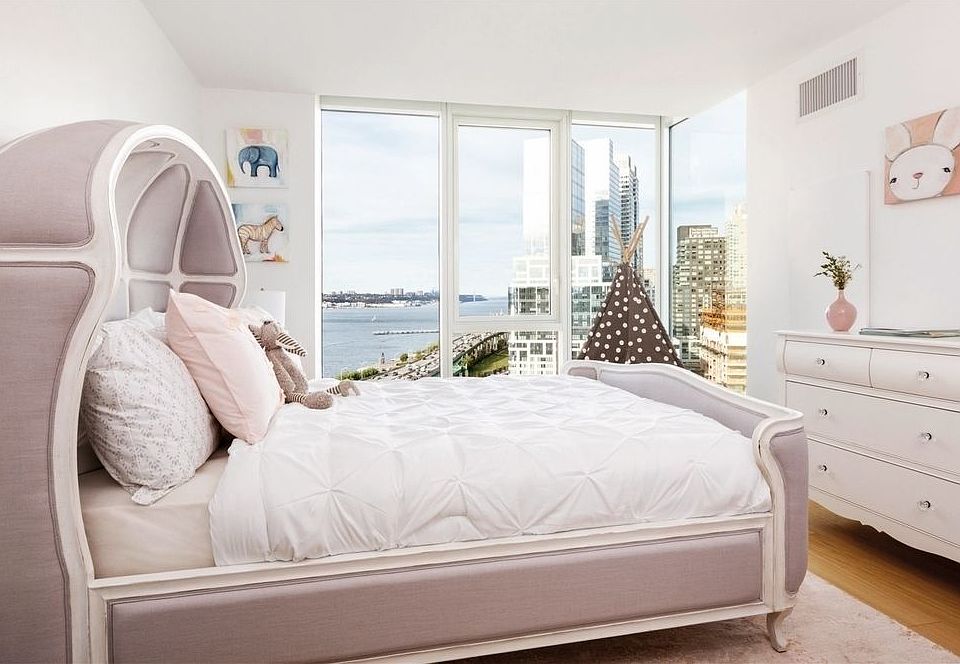 1st image of 625 W 57th St APT 667