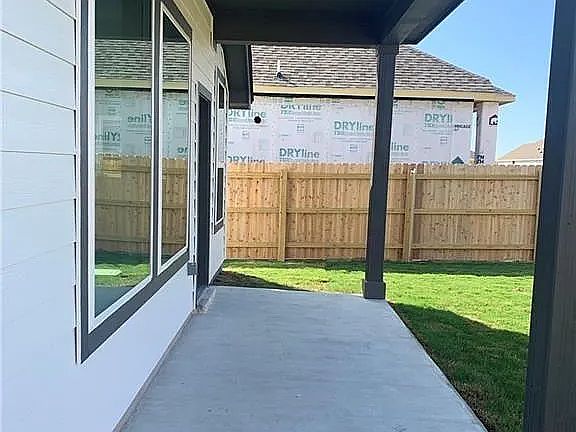 3rd image of 206 Mangold Dr