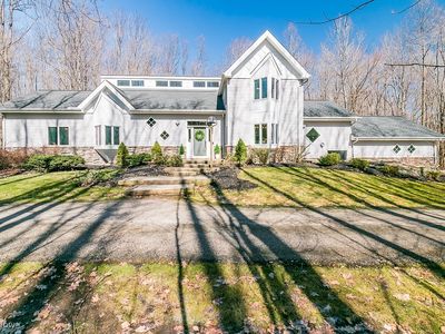 11730 Colchester Ln, Chagrin Falls, OH, 44023