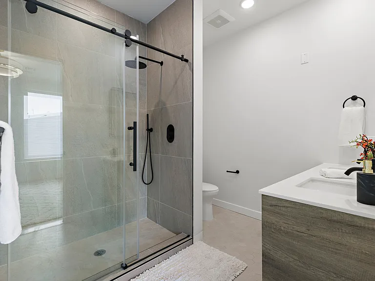 35 Orchard St #402 — Photo 8