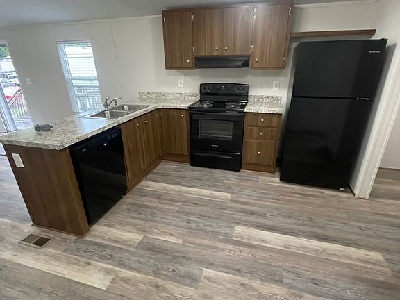 4th image of 169 Rodeo Cir