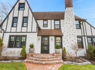 66 Stratford Rd, West Hempstead, NY 11552