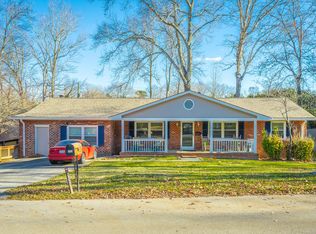 1314 Brockton Dr, Signal Mountain, TN 37377