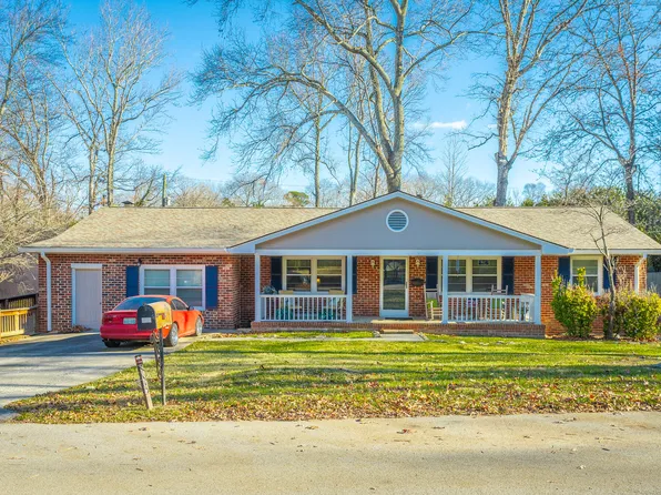 1314 Brockton Dr, Signal Mountain, TN 37377
