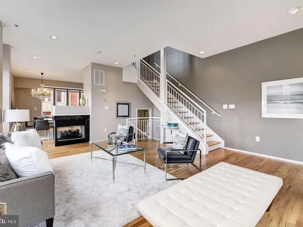 1662 N Quinn St, Arlington, VA 22209