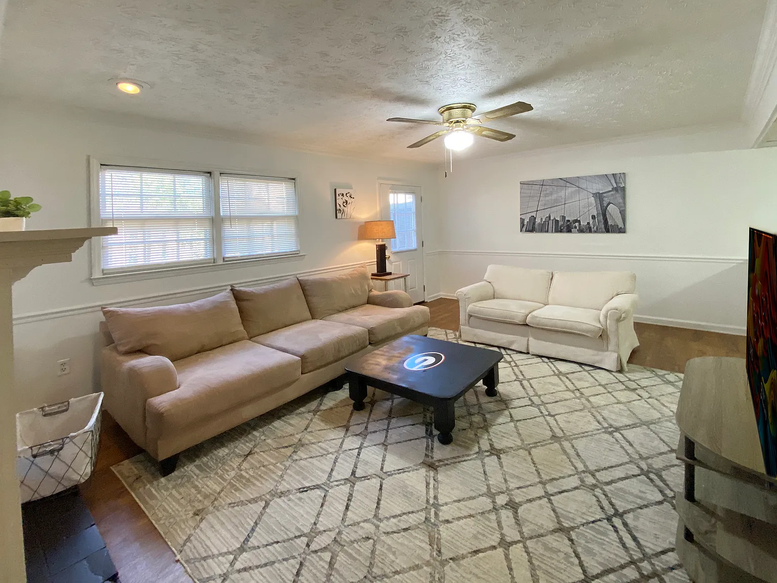 2 bed, 2.5 bath, 1178 sqft, $2,085 — Photo 3