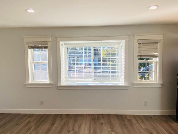 3rd image of 1532 Sandpiper Ct