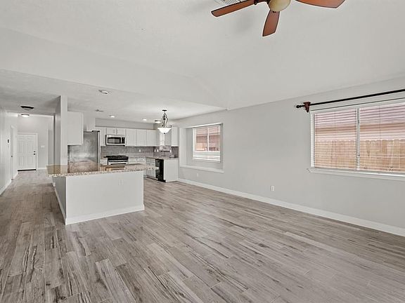 3rd image of 18223 Drum Heller Ln