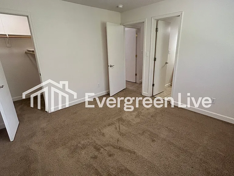90 Valtameri Ct — Photo 23