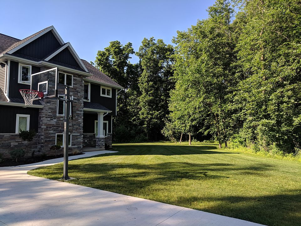 1st image of N7927 Lakeshore Ln