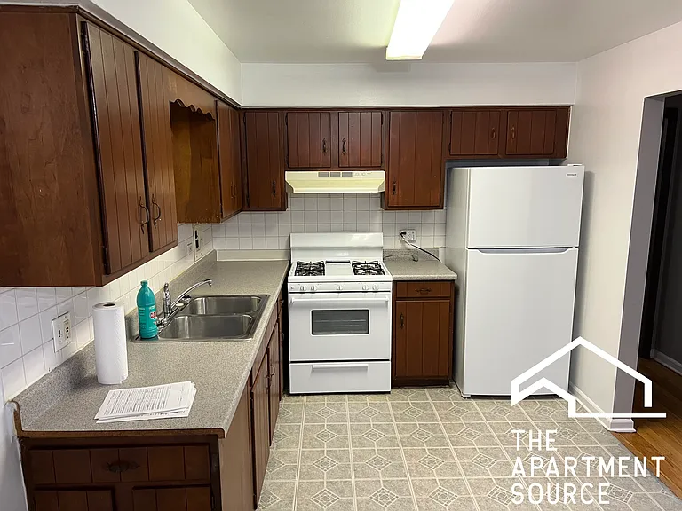 430 W Stevens Dr #104 — Photo 3