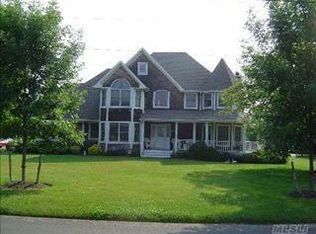 475 Indian Neck Ln, Peconic, NY 11958