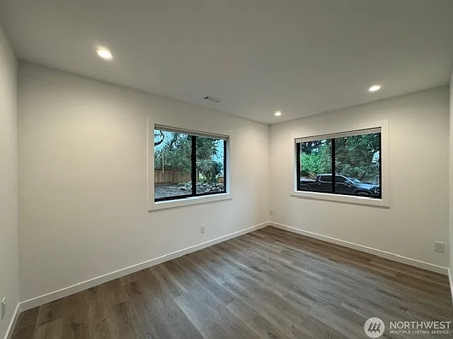 209 SW 132nd St — Photo 6