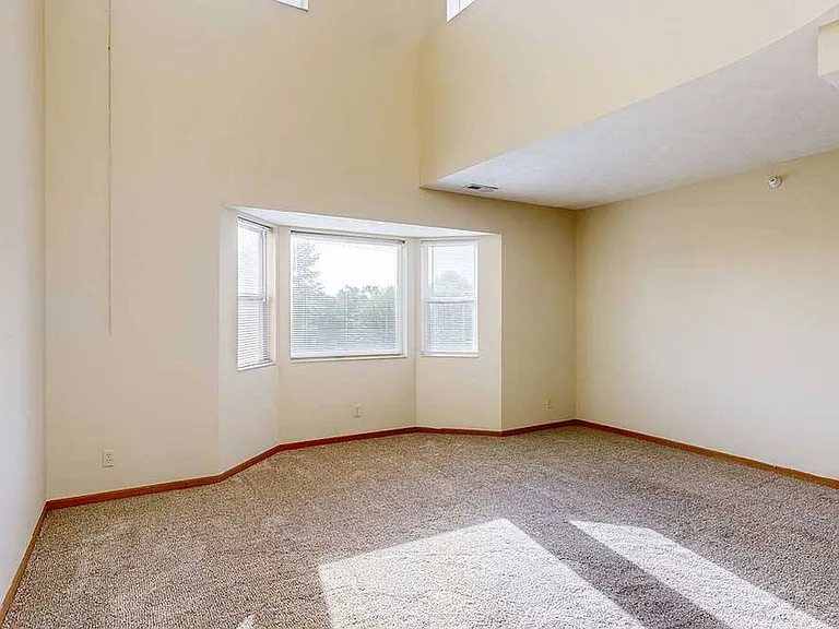 Pine Lake Heights Apartments — Photo 94