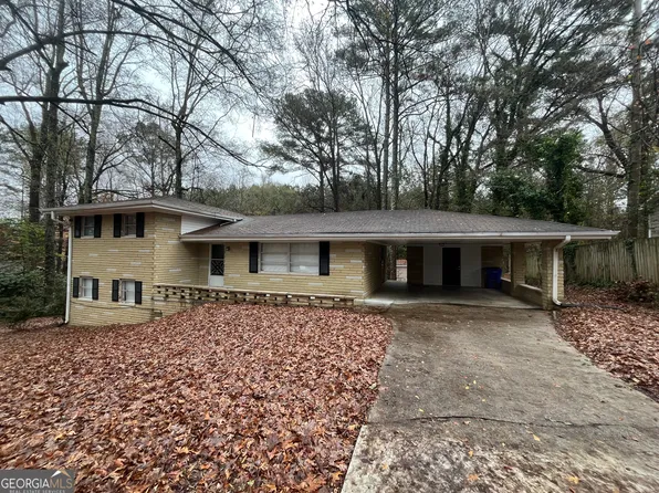 9168 Woodhaven Dr NW, Covington, GA 30014