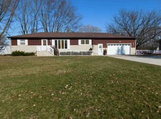 210 Monroe St, Floyd, IA 50435