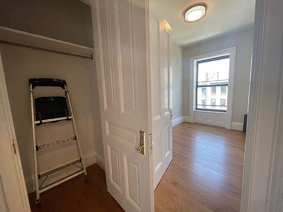 5th image of 847 Carroll St APT 10