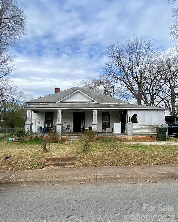 1st image of 302 Walker St