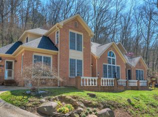 9619 Thornberry Dr, Ooltewah, TN 37363