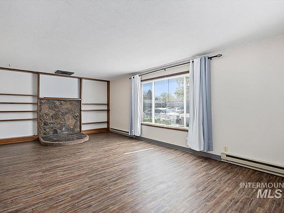 4th image of 324/328 Ridgeway Dr