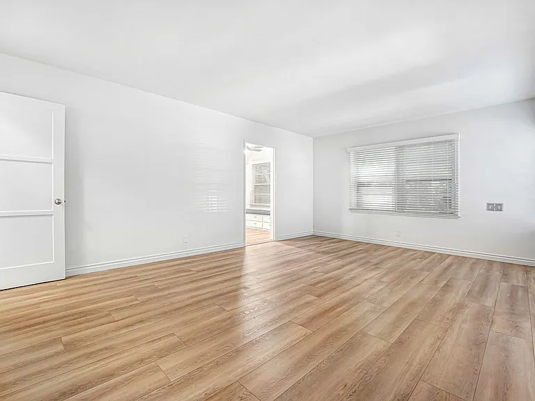 1034 5th St in Santa Monica - 5 blocks to the beach & North of Wilshire Blvd! — Photo 7