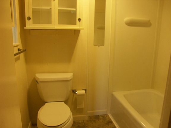 5th image of 128 Nichols Dr
