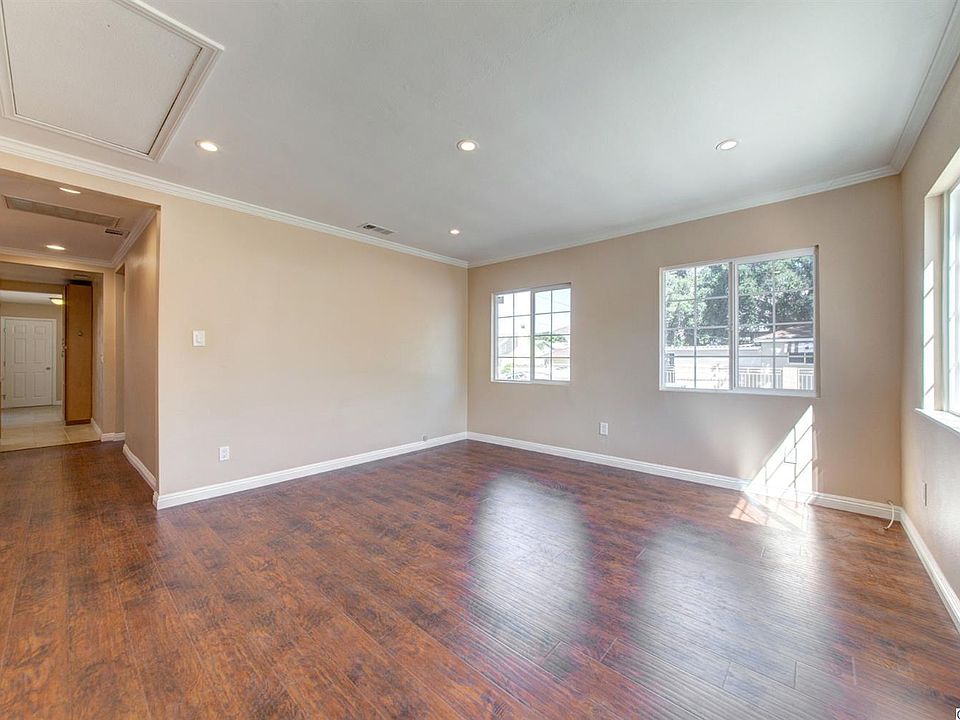 1st image of 8124 Hillrose St