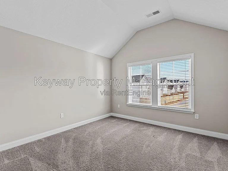 716 Bronze Way — Photo 25