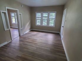 4207-4207a N 39th St. (Duplex) (Ace Property), 4207A Upper
