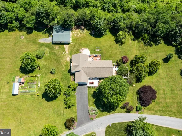 9500 Holsey Rd, Damascus, MD 20872
