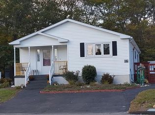 16 Hawthorne St, Rockland, MA 02370