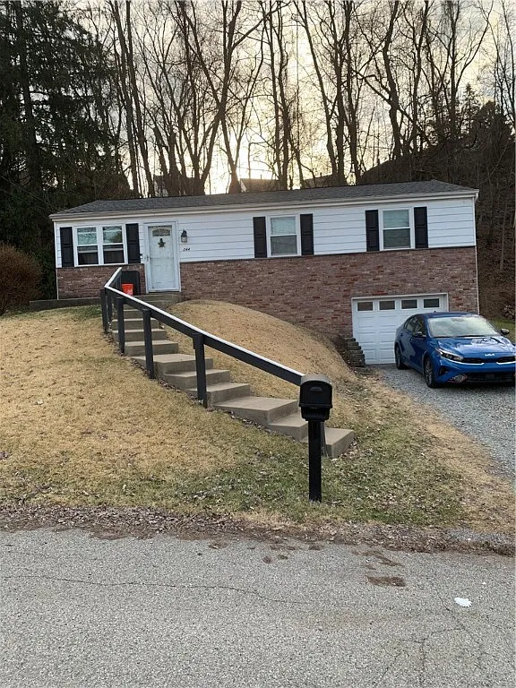 244 Hazel Rd photo 1
