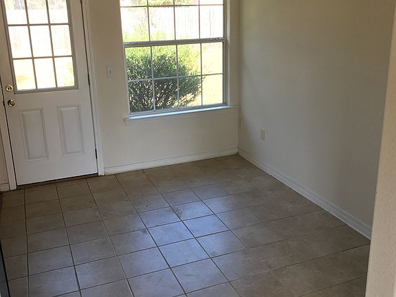 4th image of 6608 Enchanted Oak Ct