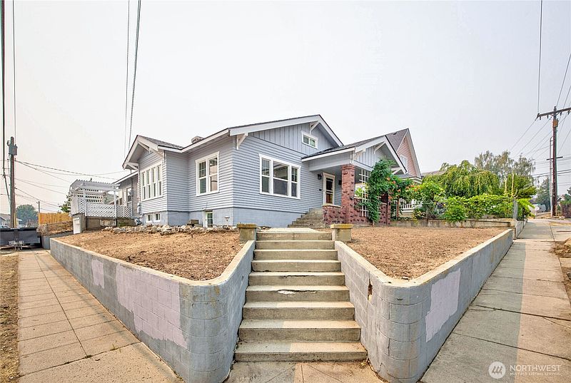3rd image of 423 Kittitas Street